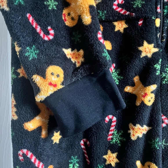 Forever 21 Black Holiday Onesie with Gingerbread and Candy Cane Print - Picture 7 of 10